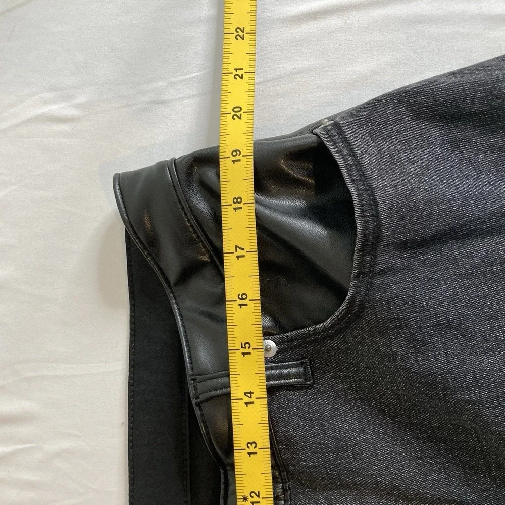 NWT Abercrombie & Fitch Straight Leg Vegan Leather Ultra‎ High Rise Jeans 34